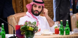 El príncipe heredero saudí y hombre fuerte del país, Mohamed Bin Salmán, calificó este martes de "gran error" el asesinato en 2018 del periodista Jamal Khashoggi.