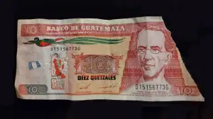 ¿Qué hacer si tienes un billete incompleto? Esto recomienda el Banguat