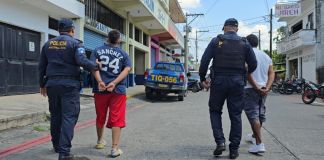 Presuntos robamotos capturados en Escuintla. Foto La Hora: PNC