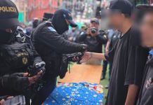 Mingob califica de «inédito» censo implementado en el Preventivo para Hombres de la zona 18 Reos del Centro de Detención Preventiva para Hombres de la zona 18 fueron identificados por las autoridades. Foto La Hora: Sistema Penitenciario