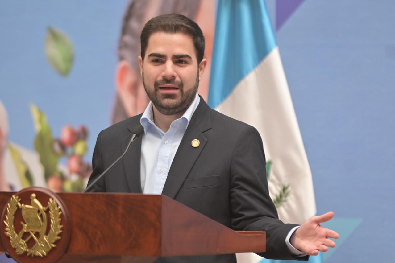 «Ahora resulta que los patos le tiran a las escopetas»: Presidencia responde a acción legal de pandillero contra Ley Antipandillas