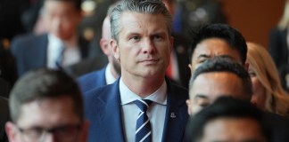 El secretario de Guerra de Estados Unidos ha indicado que estudiará un canal de comunicación con Pekín.