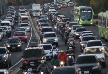 Estas zonas de la capital presentarán alta carga vehicular este domingo 30 de noviembre Un aumento de la carga vehicular se espera a partir de este 2 de enero en varias rutas de la capital por el inicio del ciclo escolar en el sector público y universidades. Foto La Hora: archivo