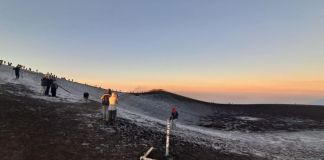 El ascenso al volcán Acatenango se incrementa en estos dos últimos dos meses del año por la visita de turistas nacionales y extranjeros. Foto La Hora: Volcán Acatenango Oficial