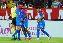 Con atajadas de Rubén Darío Silva, Xelajú MC rescata un empate ante Alajuelense En el juego de vuelta, Xelajú MC jugará ante Alajuelense en el estadio Cementos Progreso el 3 de diciembre. Foto La Hora: Xelajú MC