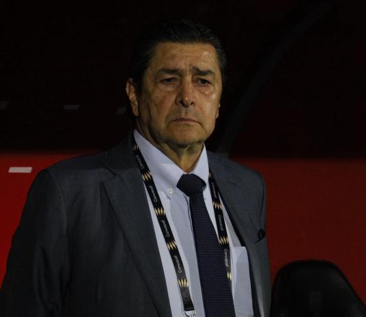 Luis Fernando Tena, técnico de la Selección de Guatemala, dijo en conferencia de prensa que tiene el deseo de seguir al frente del equipo. Foto La Hora: Daniel Ramírez.