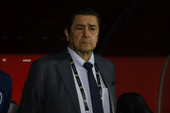 Luis Fernando Tena-Seleccion de Guatemala Luis Fernando Tena, técnico de la Selección de Guatemala, dijo en conferencia de prensa que tiene el deseo de seguir al frente del equipo. Foto La Hora: Daniel Ramírez.