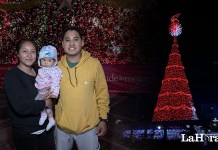 El Árbol Gallo un ícono que ilumina la temporada navideña de los guatemaltecos. Foto: La Hora