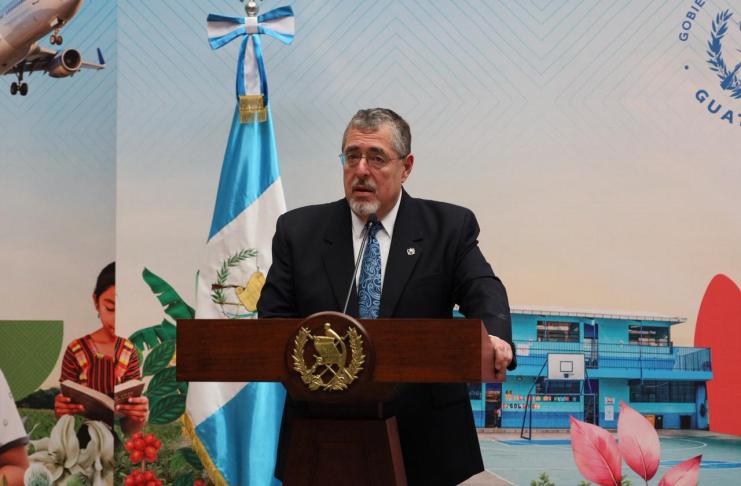 Arérvalo: modificaciones al presupuesto y préstamos aprobados no afectarán a gestión del gobierno.