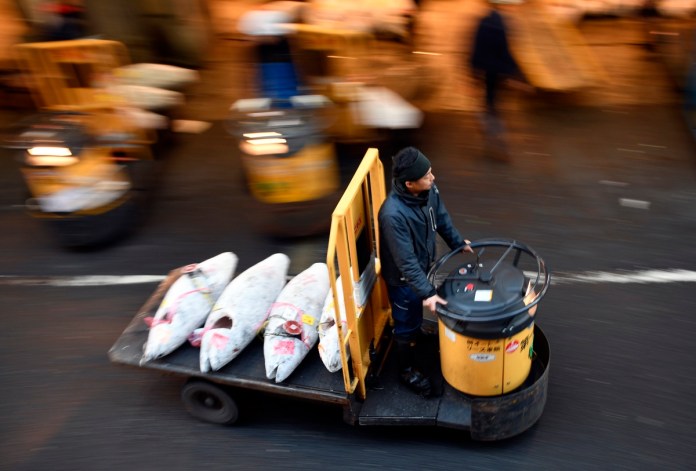 China presiona a Japón con el marisco en medio del pulso diplomático por Taiwán China pescado y marisco