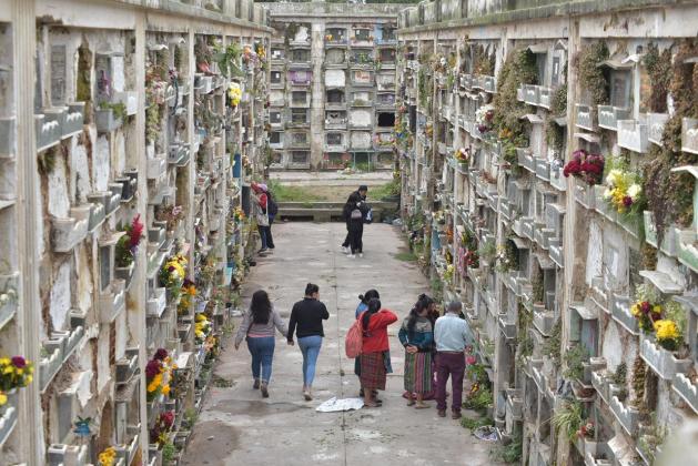 Cementerio General. Foto La Hora: José Orozco.