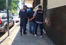Hombre es capturado cuando visitaba a su hijastro privado de libertad; es señalado de lavado de dinero