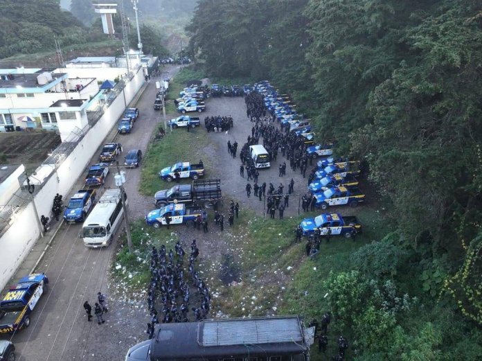 Foto La Hora: Mingob.