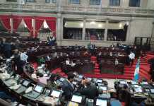 Muchos de los diputados no analizaron el proyecto de presupuesto general porque se aprobó en una sola plenaria a finales de noviembre. Foto: La Hora