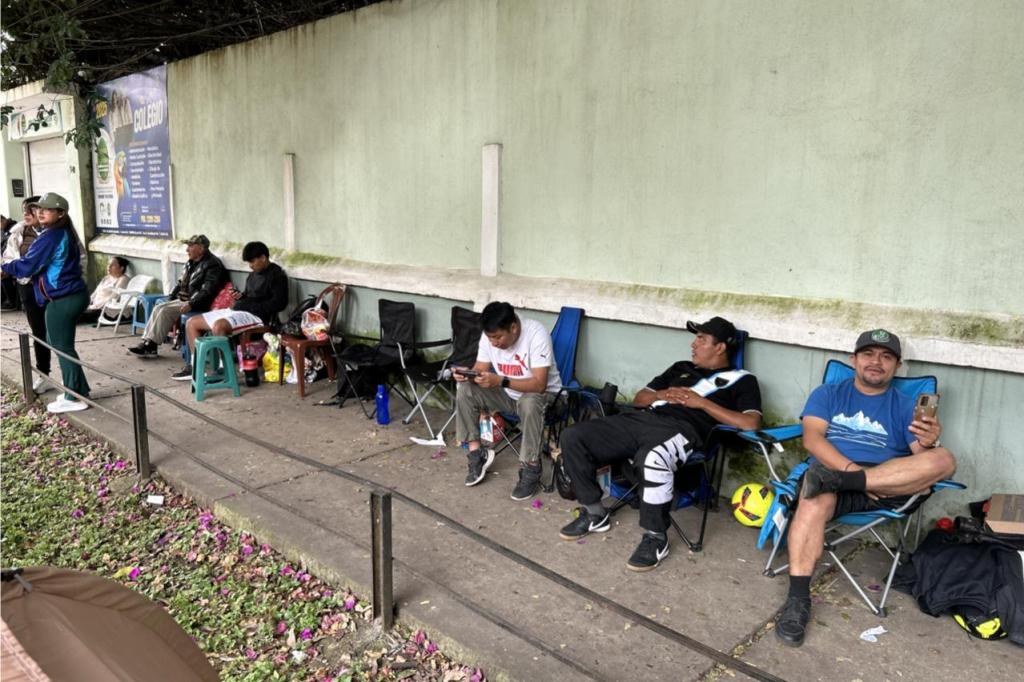 La esperanza para ver a la selección de Guatemala ha aumentado previo a la compra de los boletos para los últimos partidos de la eliminatoria. Foto La Hora: José Orozco