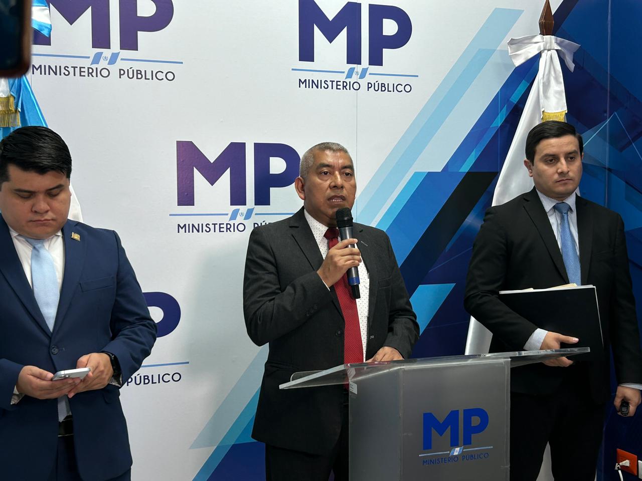 Sin pedir nuevas órdenes de captura Curruchiche habla de avances en caso UNOPS