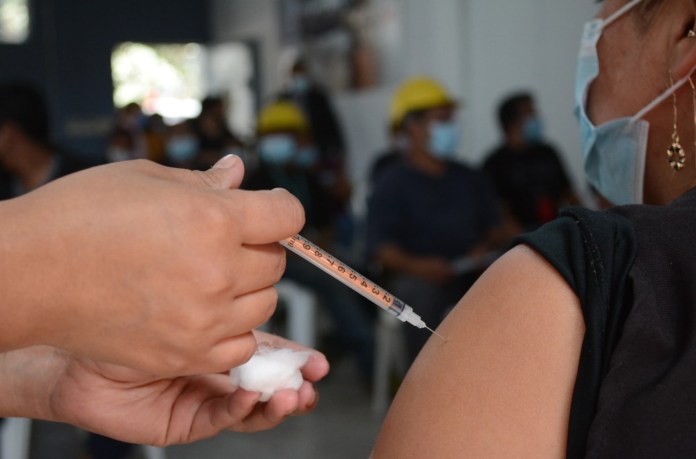 El MSPAS asegura que la mejor forma de prevenir la fiebre amarilla es con la vacunación. Foto La Hora: MSPAS.