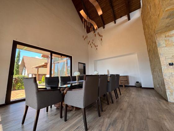 Mansión construida en la Finca El Nacimiento. Foto La Hora: MP