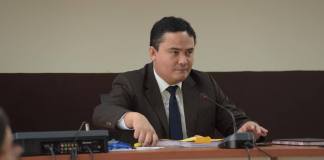 El Presidente en funciones del OJ, Carlos Lucero, asegura que denuncia contra Fredy Orellana no debía ser discutida en el pleno. Foto La Hora: José Orozco