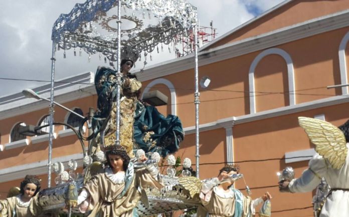 La feria patronal en honor a la Inmaculada Concepción de Villa Nueva comienza con un desfile hípico este domingo 23 de noviembre. Foto La Hora: Municipalidad de Villa Nueva.