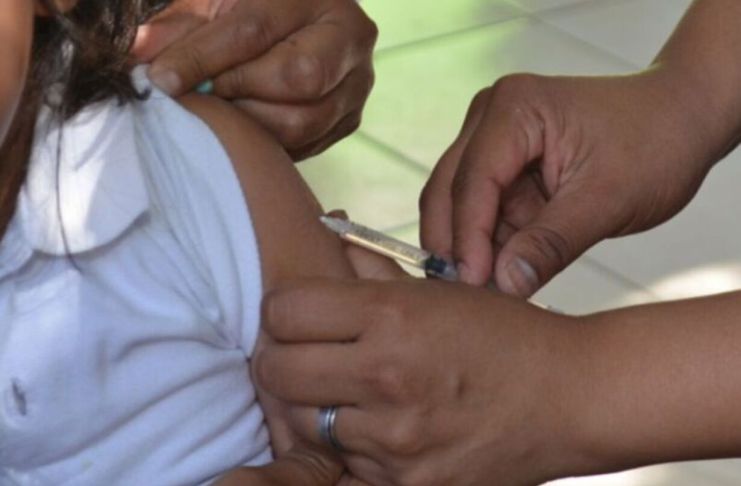 Con una sola dosis, los niños menores de 2, 4, 6 y 18 meses de edad que reciban una dosis de la vacuna Hexavalente pueden protegerse contra seis enfermedades. Foto La Hora; MSPAS