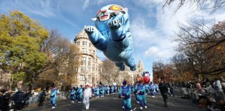 El grupo HUNTR/X protagonizó un momento estelar en el desfile de Macy’s Thanksgiving Day Parade 2025.