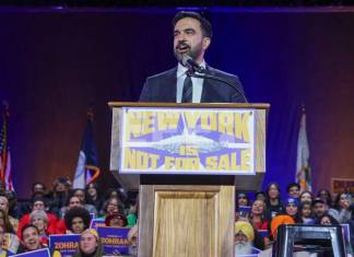 El candidato demócrata a la Alcaldía de Nueva York, Zohran Mamdani, continúa liderando las encuestas para las elecciones que se celebrarán este martes en la ciudad tras cinco meses de intensa e inusual campaña. Foto La Hora: EFE