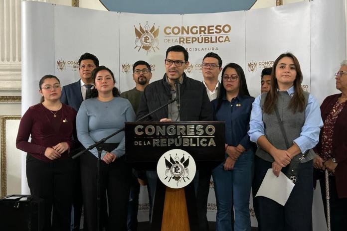 Los diputados de Semilla anuncian más acciones contra Fredy Orellana y Leonor Morales. Foto: La Hora / José Orozco