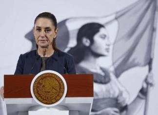 La presidenta de México, Claudia Sheibaum, habla durante una rueda de prensa en el Palacio Nacional en Ciudad de México (México). Foto: La Hora: EFE/Sáshenka Gutiérrez