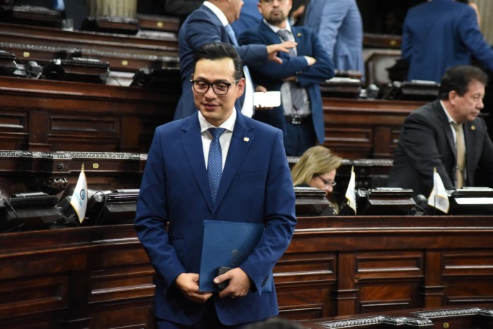 vamosnynor El diputado Mynor De la Rosa anunció que abandona la bancada Vamos. Foto: La Hora / José Orozco