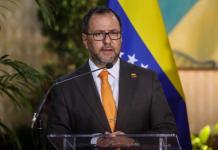 Fotografía de archivo del ministro de Relaciones Exteriores venezolano, Yván Gil, durante la rueda de prensa en Caracas (Venezuela). Foto: La Hora/ EFE