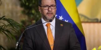 Fotografía de archivo del ministro de Relaciones Exteriores venezolano, Yván Gil, durante la rueda de prensa en Caracas (Venezuela). Foto: La Hora/ EFE