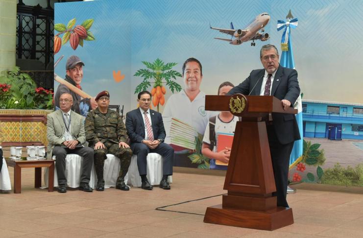 Salario minimo para 2026 sigue sin fecha para establecer, Arévalo justifica con análisis técnico.