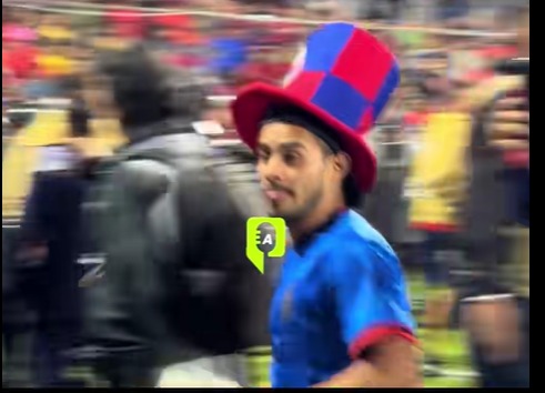 Uno de los rostros en los disturbios de la final en El Tr&eacute;bol. Foto La Hora: RRSS