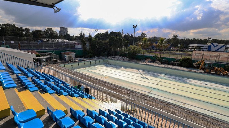 Inician remodelaci&oacute;n en piscina de la zona 15. Foto La Hora: CDAG