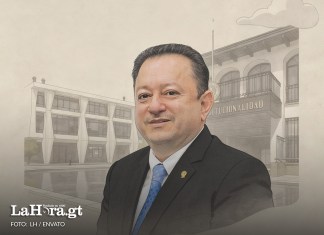La CC ordenó que se aplace al Consejo Superior Universitario (CSU) para que convoque a elecciones, bajo apercibimiento. Diseño La Hora: Daniel López