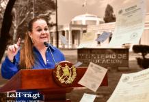 En dos años gobierno de Arévalo registran más de 29 mil contrataciones de maestros.