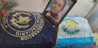 Rinden honras fúnebres a alcaide de presidios fallecido en accidente de bus extraurbano de la ruta interamericana.