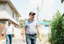 «Esto estaba preparado ya», declara empleado municipal en funeral del alcalde de Masagua El alcalde de Masagua, Nelson Marroquín, falleció tras su ingreso al Hospital Nacional de Escuintla. Foto La Hora: Facebook de Nelson Marroquín.
