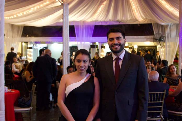 Los aspirantes a comisionados por el CANG, que impulsa la Planilla 5, María Alicia Ovalle Gramajo y José Pablo Pacheco Samayoa. Foto La Hora: ASPA.