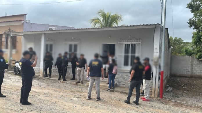 Tras desaparición de trabajadora de Municipalidad de Huité, MP allana inmuebles en Zacapa. Foto La Hora: Ministerio Público