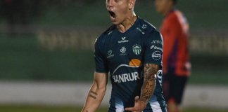 El argentino Francisco Apaolaza fue uno de los anotadores en la victoria de Antigua frente a Municipal.