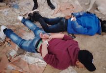 Capturan a dos miembros del Barrio 18 momentos antes de un ataque armado PNC captura a dos sujetos en lazona 18 capitalina. Foto La Hora: PNC.
