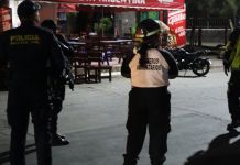 En el hecho de violencia registrado en un negocio ubicado en Amatitlán dejó como saldo tres personas fallecidas. Foto La Hora: Bomberos Voluntarios