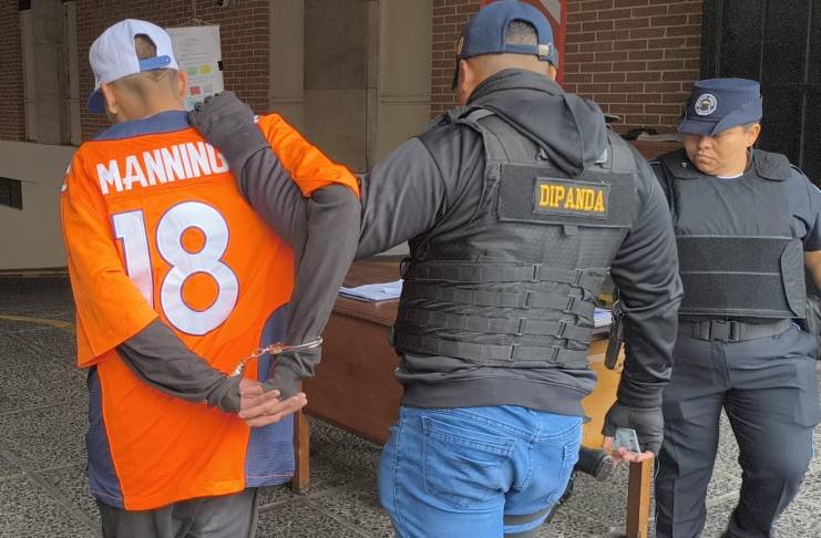 Desbaratan supuestas guaridas del Barrio 18 en San Pedro Ayampuc. Foto La Hora: PNC.