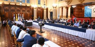 Arévalo se reunirá con alcaldes para uso de ley de Codedes y ejecución en proyectos públicos.