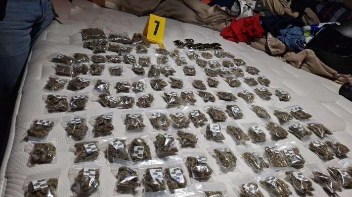 Desarticulan presunto punto de narcomenudeo y capturan a supuestos integrantes del Barrio 18.