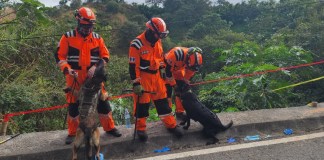 El sábado 20 de diciembre, Bomberos Voluntarios reportaron la localización de tres personas fallecidas envueltas en sábanas. Foto La Hora: CVB.
