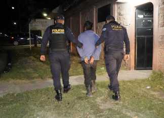 PNC captura en San Pedro Pínula, Jalapa, a un hombre de 56 años por la presunta muerte de su hijo de 31 años.