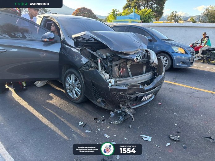 Kilómetro 80 de la Ruta Nacional 14, se reporta una múltiple colisión en el lugar. Foto La Hora: Asonbomd.